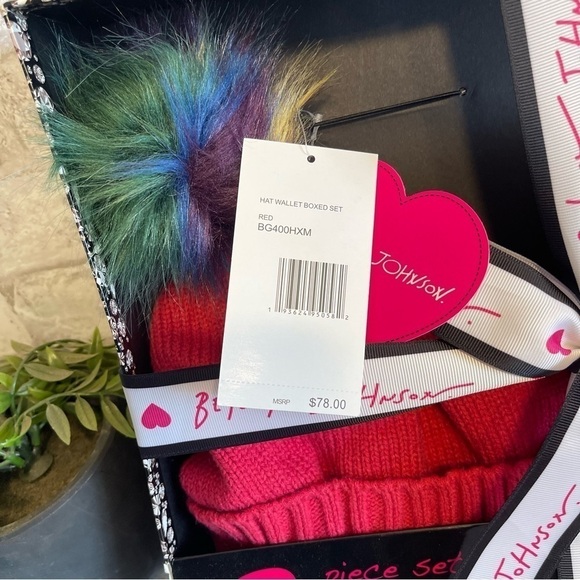 Nwt BETSEY JOHNSON 2 Piece Hat and Card Case Wallet Gift Set Pink & Black - Picture 4 of 6
